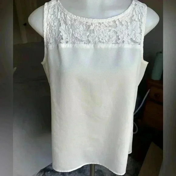 Size S Off White lace flowy blouse from New York & Company - Picture 1 of 5